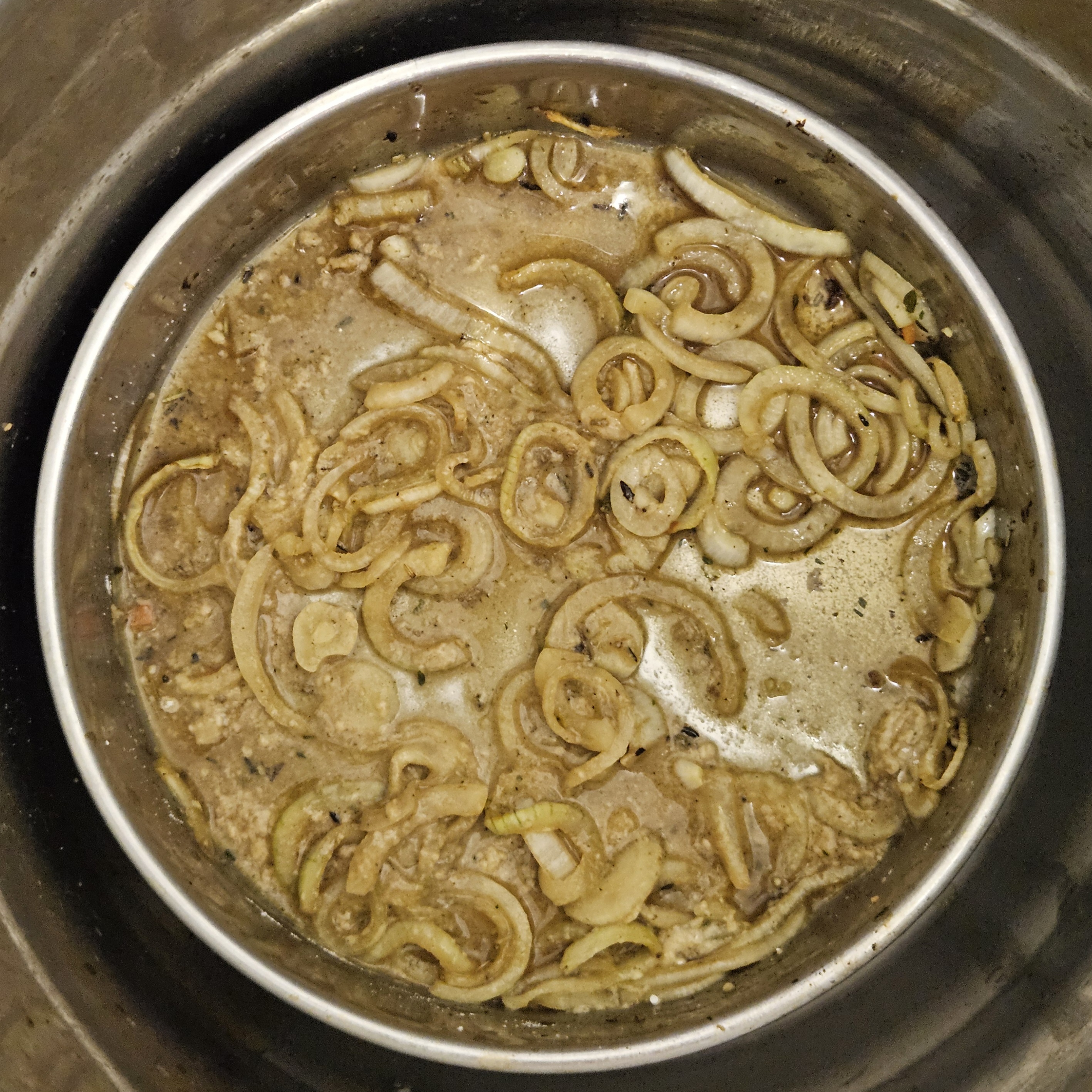 Step 4 of Open-Face Hot Roast Beef Sandwich with Brown Gravy and Peas