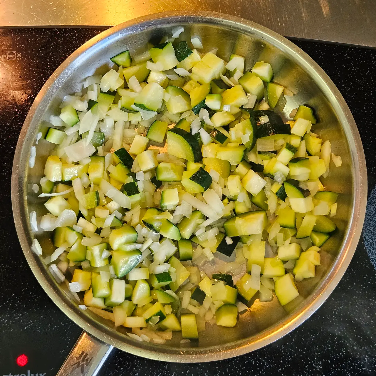 Step 3 of Smoky Mediterranean Spaghetti Squash with Minced Turkey and Vegetables