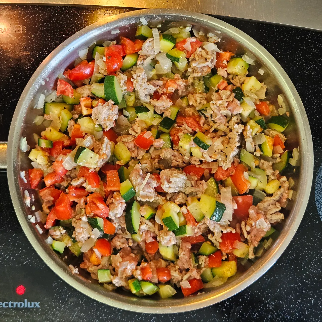 Step 4 of Smoky Mediterranean Spaghetti Squash with Minced Turkey and Vegetables